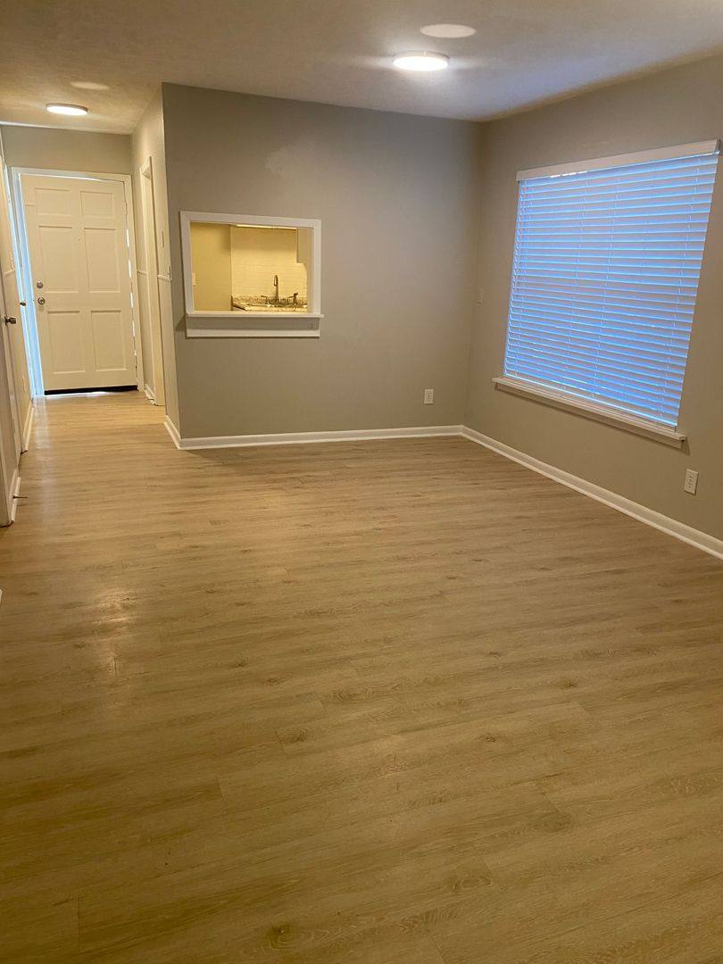 Apartment for rent at 2315 5th St N, Columbus, MS 39705