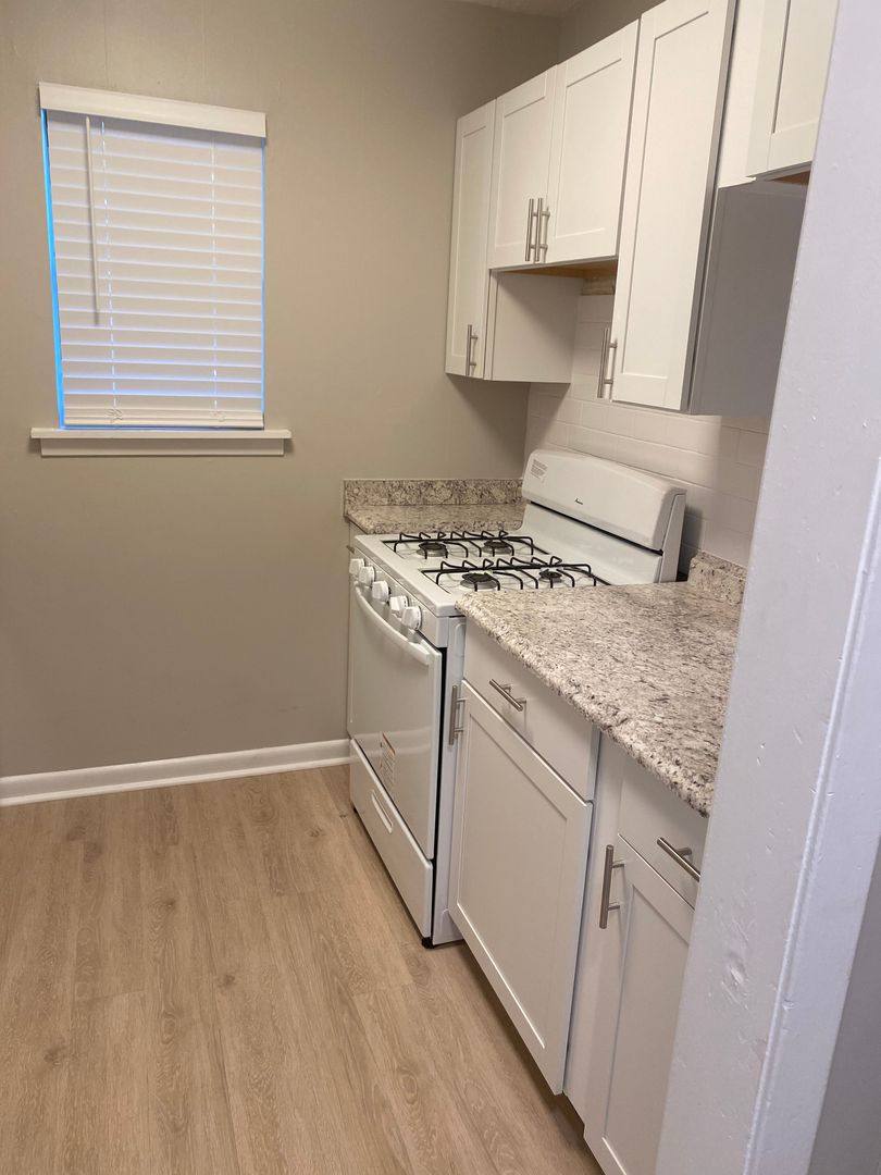 Apartment for rent at 2315 5th St N, Columbus, MS 39705
