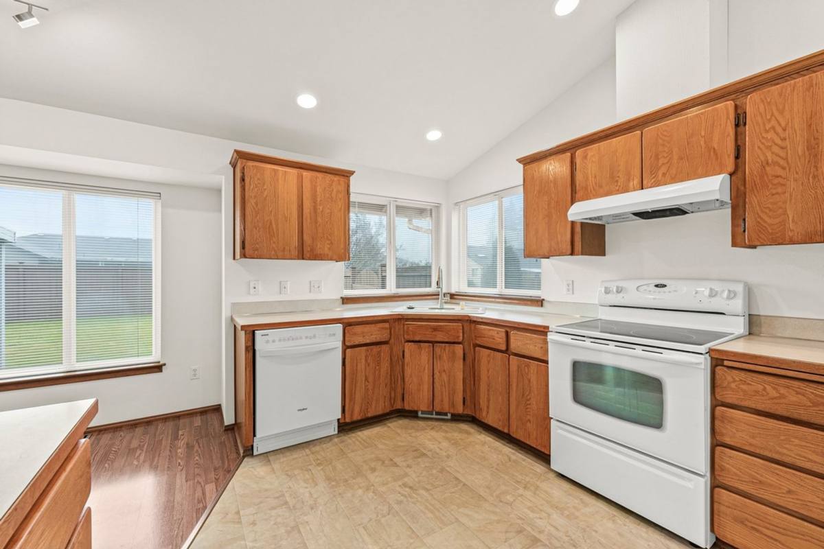 House for rent at 1224 143rd St E, Tacoma, WA 98445