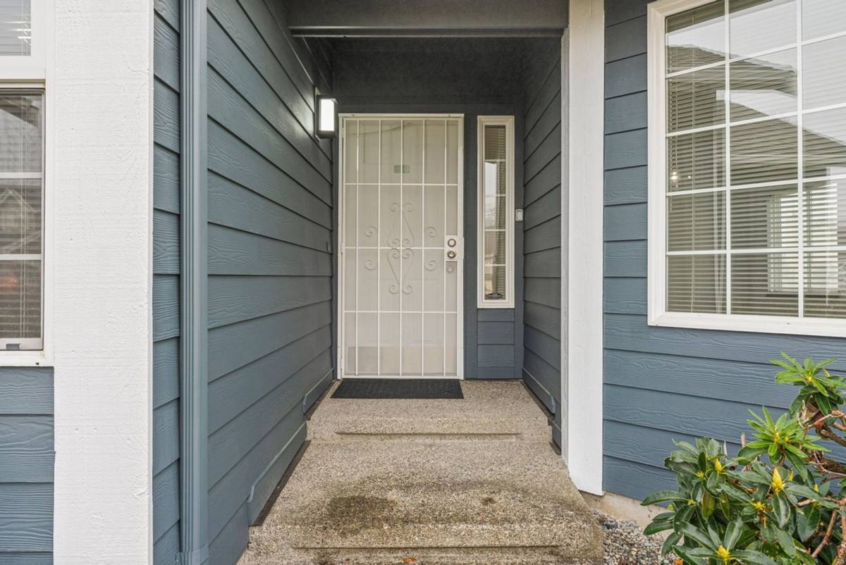 House for rent at 1224 143rd St E, Tacoma, WA 98445
