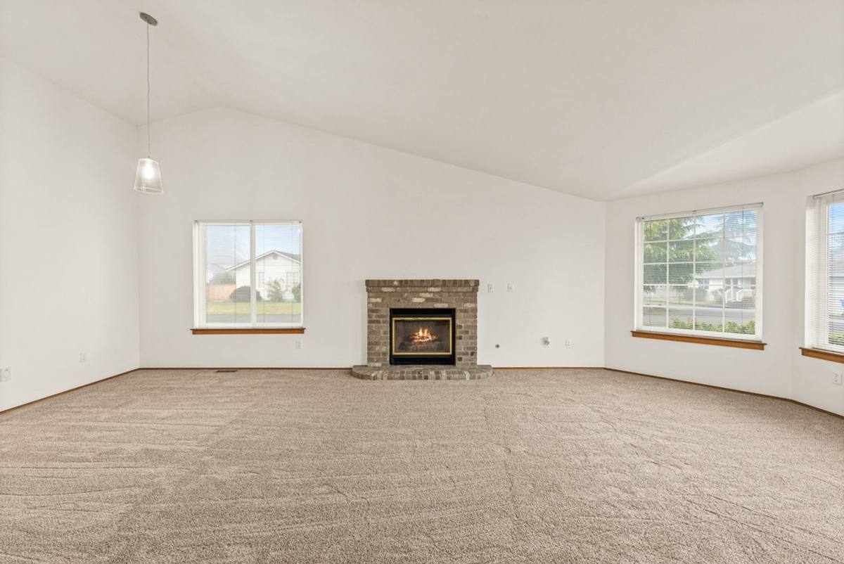House for rent at 1224 143rd St E, Tacoma, WA 98445