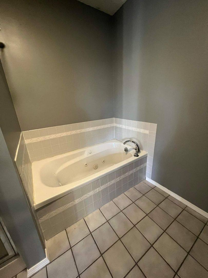 House for rent at 1601 Kiowa Dr, Marion, IL 62959