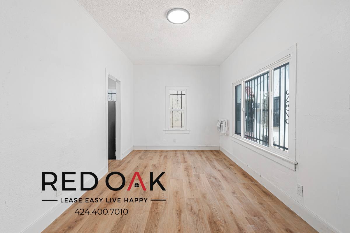Apartment for rent at 3906 Mont Clair St #3906 1 4, Los Angeles, CA 90018