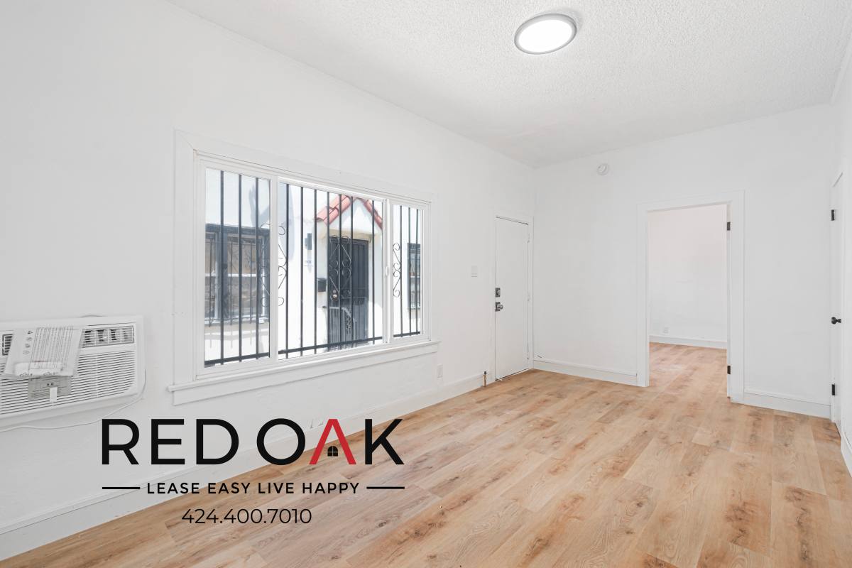 Apartment for rent at 3906 Mont Clair St #3906 1 4, Los Angeles, CA 90018