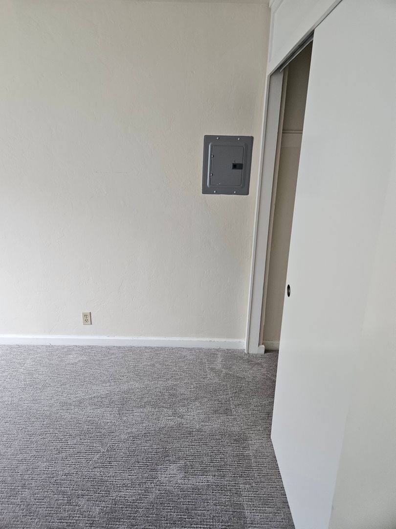 Apartment for rent at 410 Redwood Ave, Redwood City, CA 94061