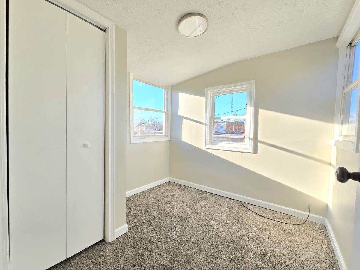 Apartment for rent at 919 S 25th St, South Bend, IN 46615