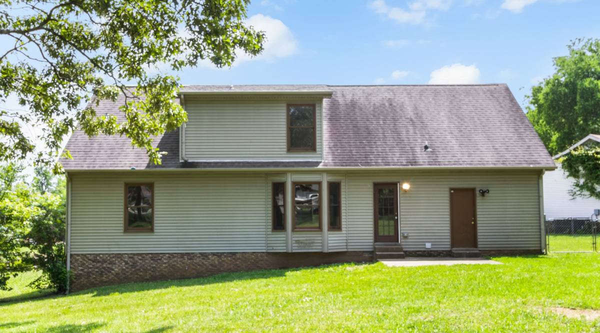 House for rent at 203 Quail Ridge Rd, Clarksville, TN 37042
