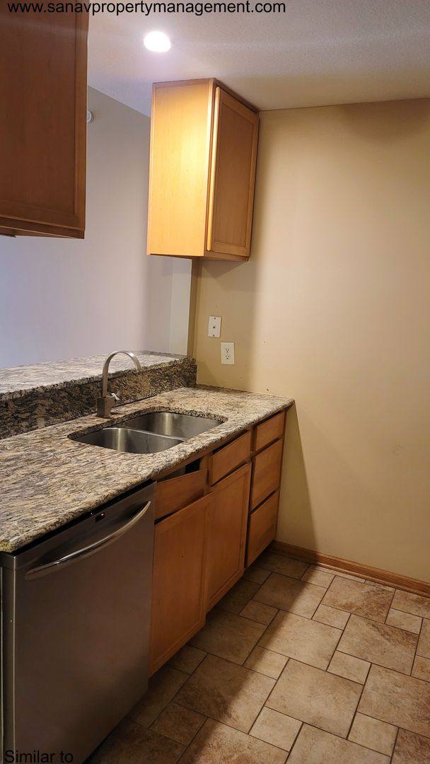 Townhouse for rent at 8601 Westown Parkway, West Des Moines, IA 50266