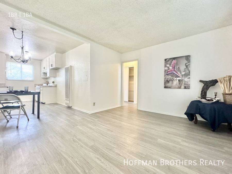 Apartment for rent at 18545 Burbank Blvd #20, Tarzana, CA 91356