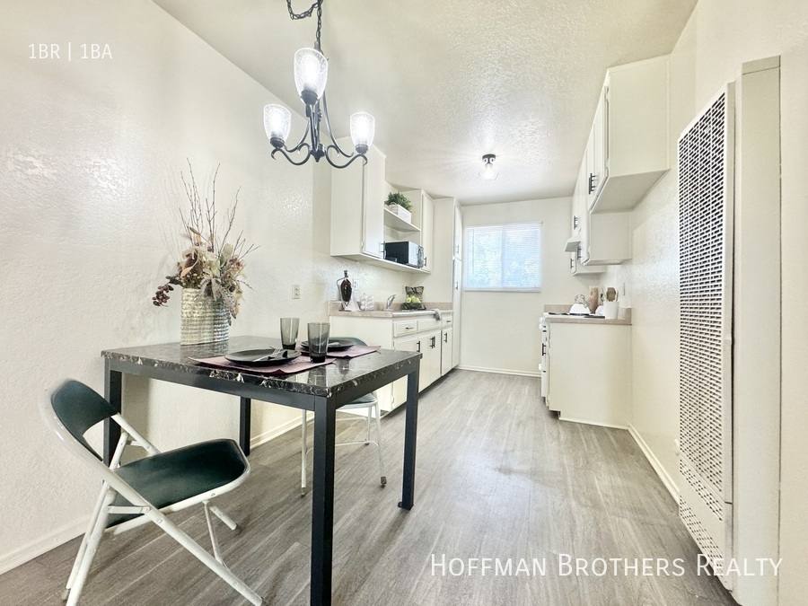 Apartment for rent at 18545 Burbank Blvd #20, Tarzana, CA 91356