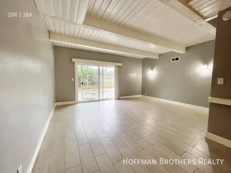 Apartment for rent at 915 Paseo Grande #9, Corona, CA 92882