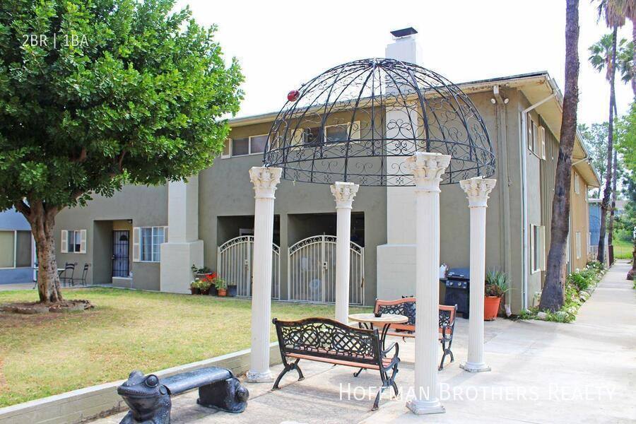 Apartment for rent at 915 Paseo Grande #9, Corona, CA 92882