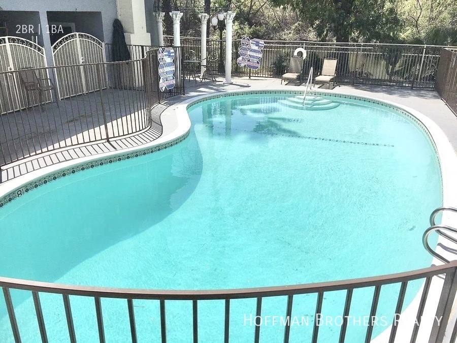 Apartment for rent at 915 Paseo Grande #9, Corona, CA 92882
