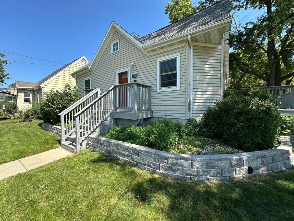 House for rent at 1408 S Madison, Bloomington, IL 61701