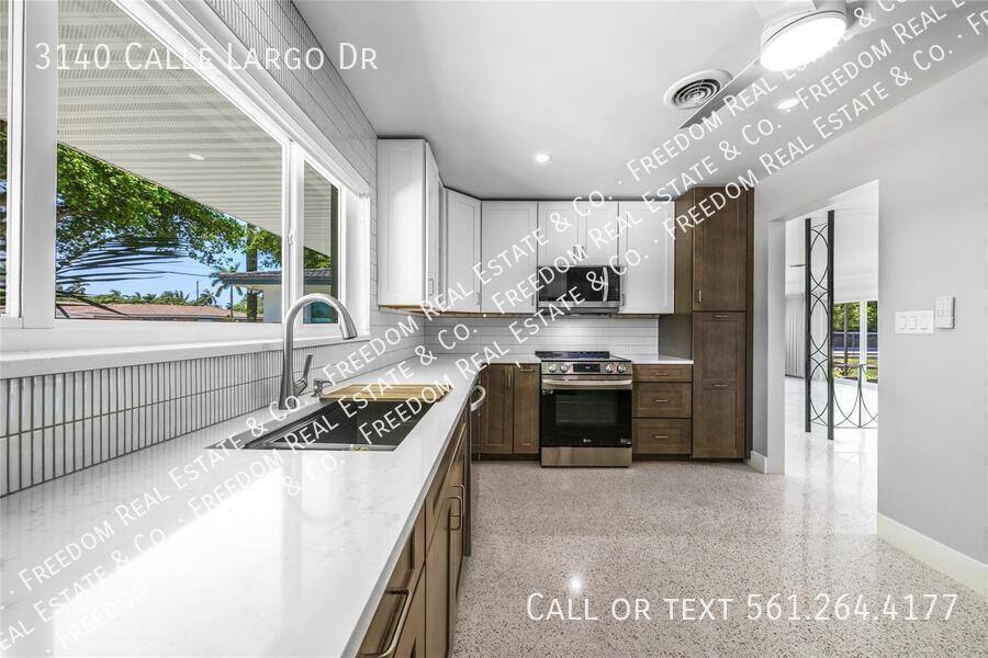 House for rent at 3140 Calle Largo Dr, Hollywood, FL 33021