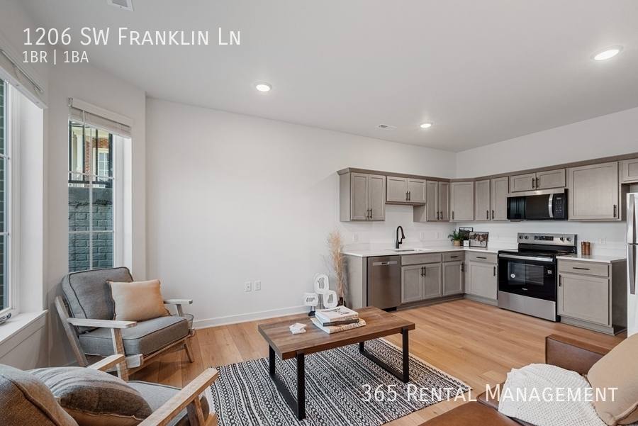 Townhouse for rent at 1206 SW Franklin Lane, Ankeny, IA 50023