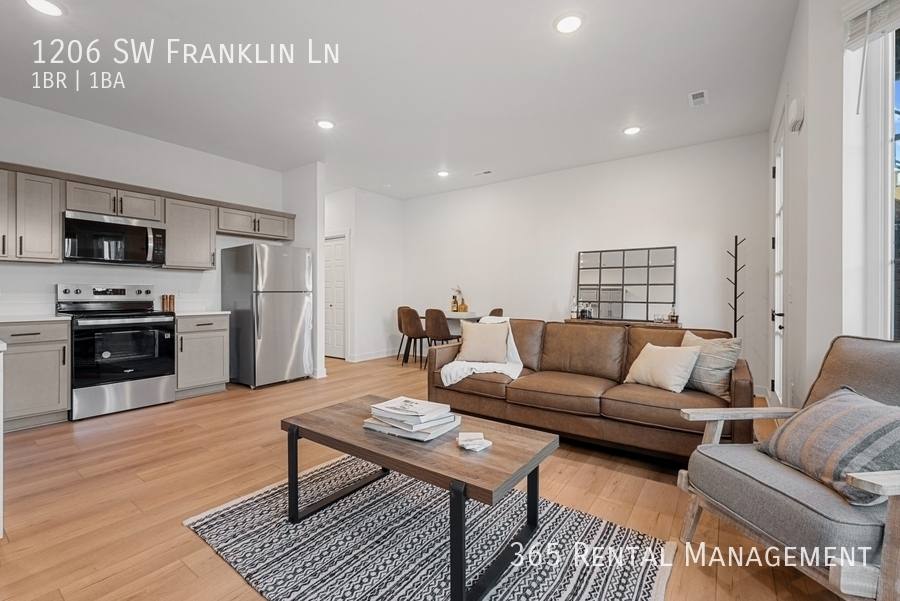 Townhouse for rent at 1206 SW Franklin Lane, Ankeny, IA 50023