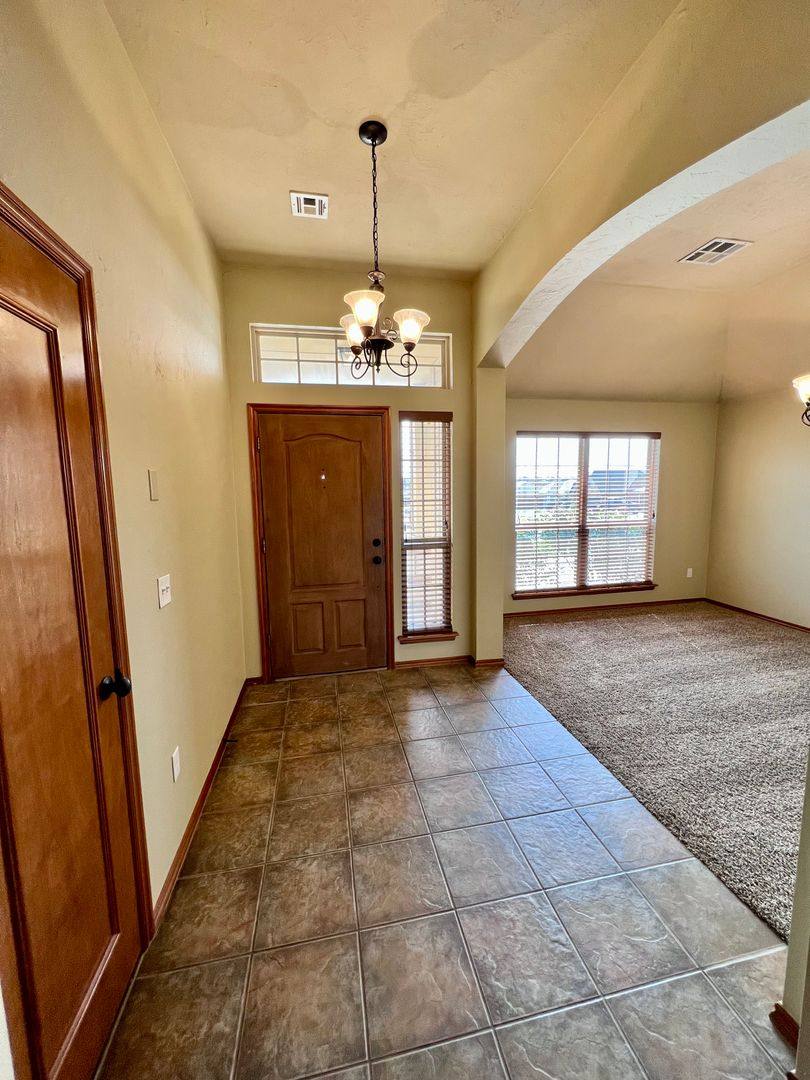 House for rent at 617 Applewood St, Oklahoma City, OK 73160