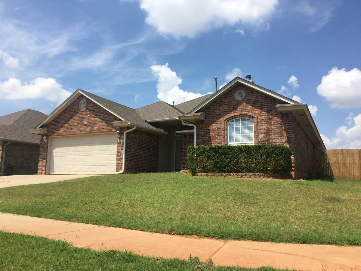 House for rent at 629 Loyd Lane, Oklahoma City, OK 73160