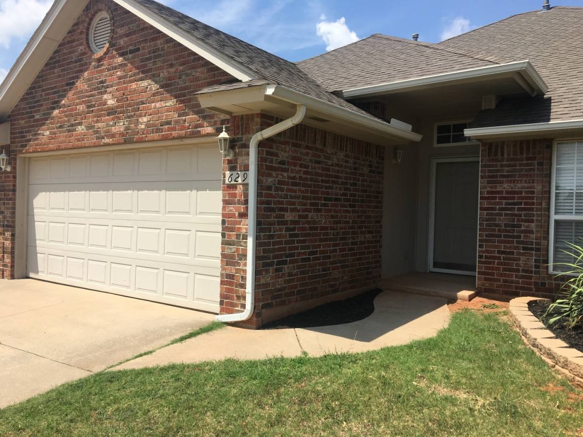 House for rent at 629 Loyd Lane, Oklahoma City, OK 73160