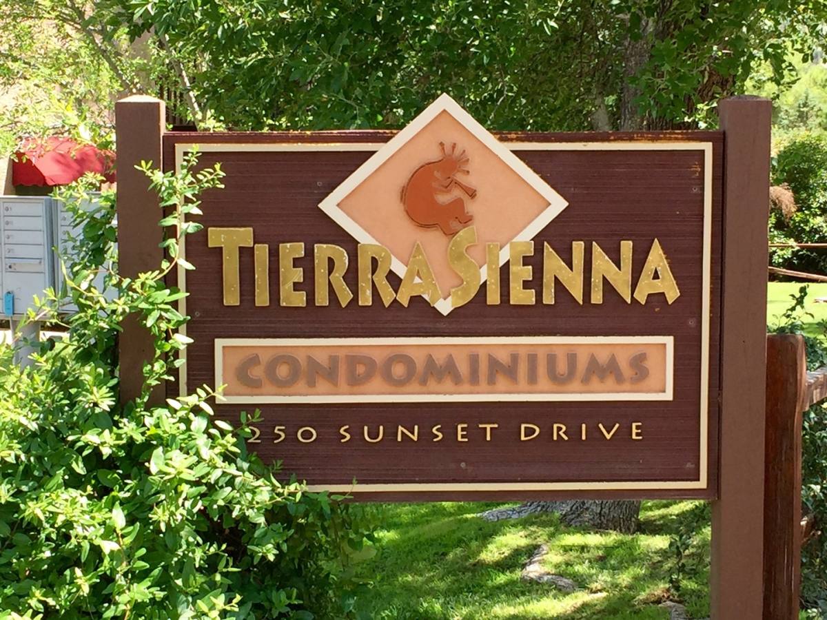 Condo for rent at 250 Sunset Dr, Sedona, AZ 86336