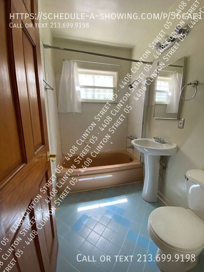 Apartment for rent at 4408 Clinton St #5, Los Angeles, CA 90004