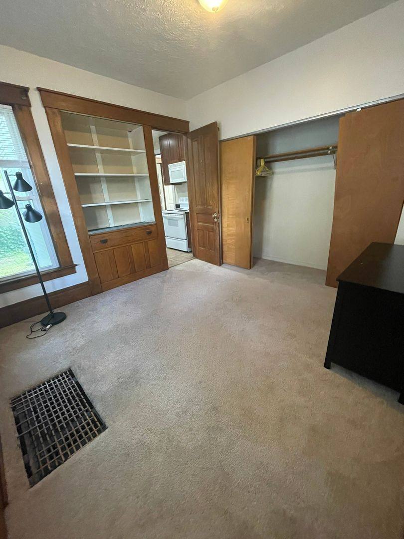 Apartment for rent at 1121 Packard St, Ann Arbor, MI 48104