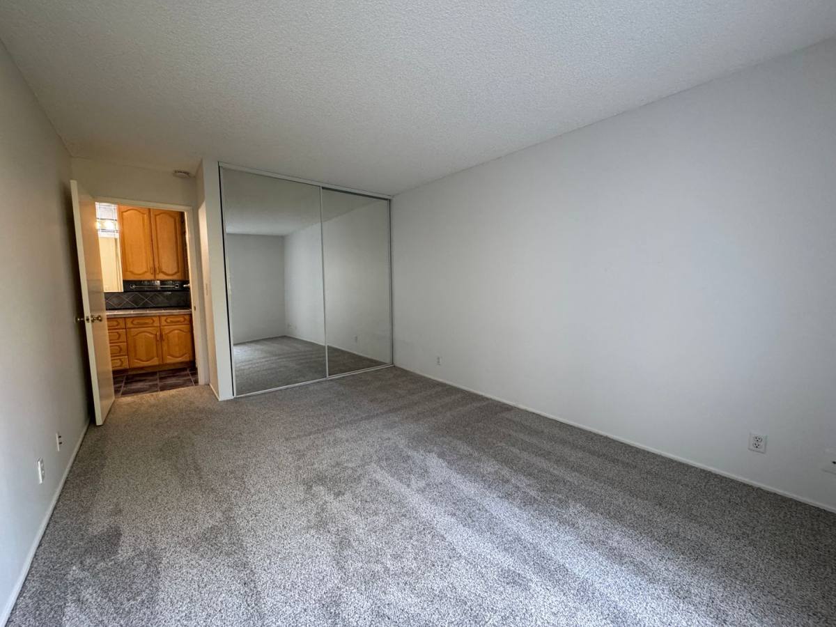 Condo for rent at 3 Commodore Dr, Emeryville, CA 94608