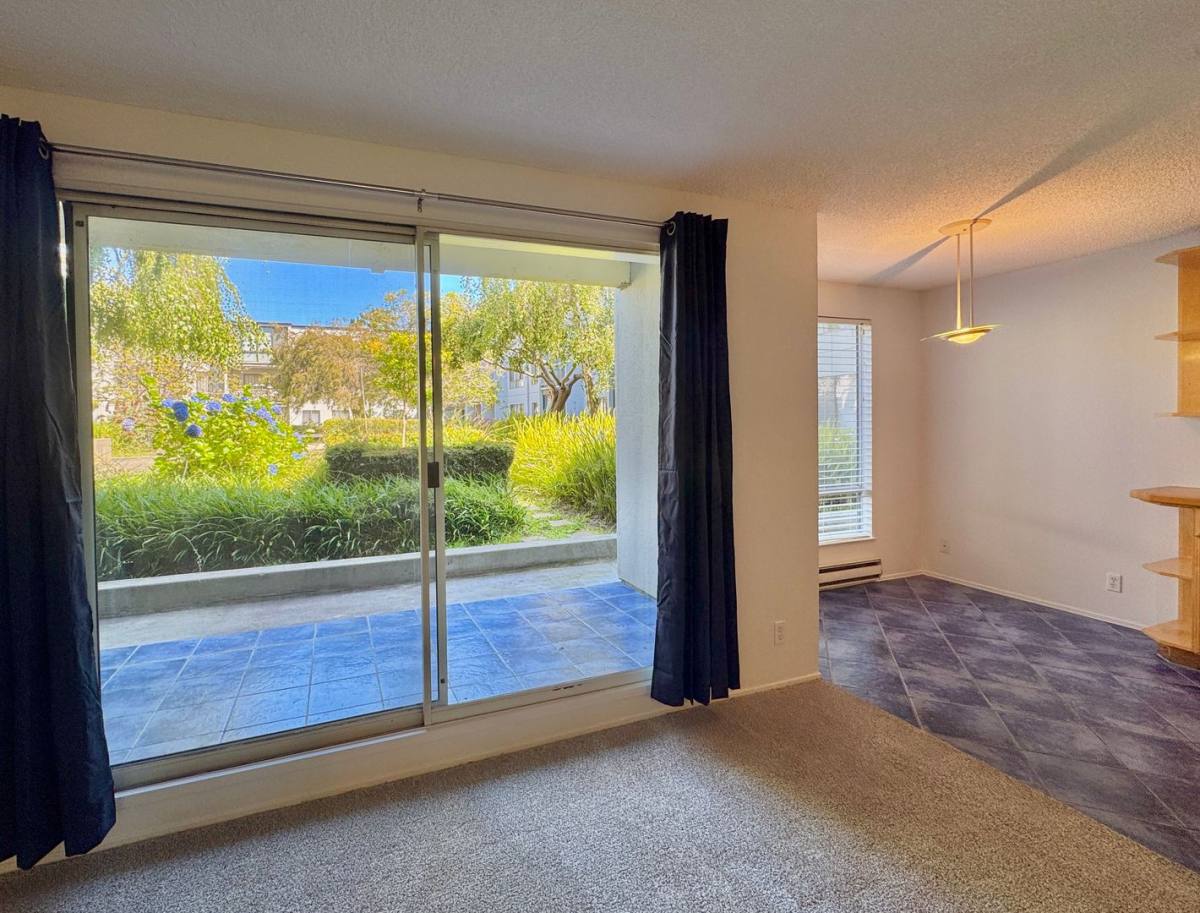 Condo for rent at 3 Commodore Dr, Emeryville, CA 94608