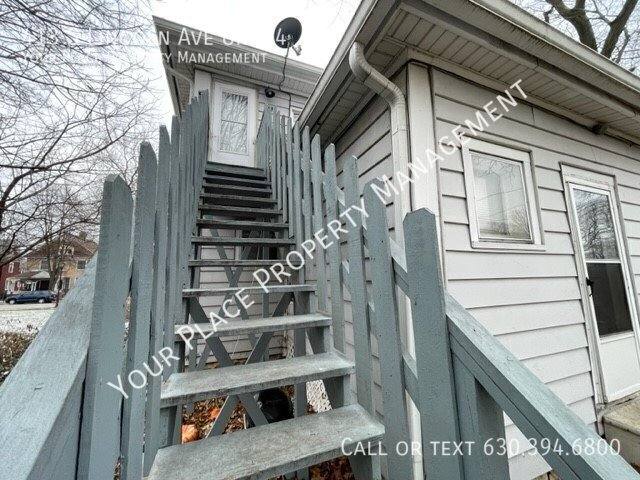 Apartment for rent at 413 S Lincoln Ave #4, Aurora, IL 60505