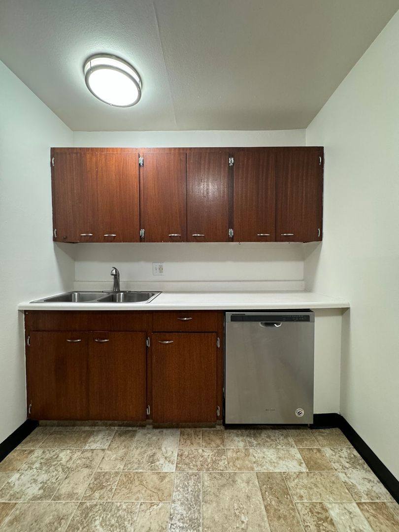 Apartment for rent at 4610 SE 29th Ave, Portland, OR 97202