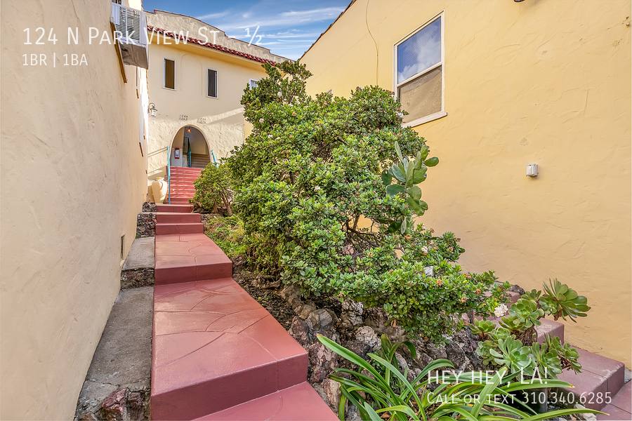 Apartment for rent at 124 N Park View St, Los Angeles, CA 90026
