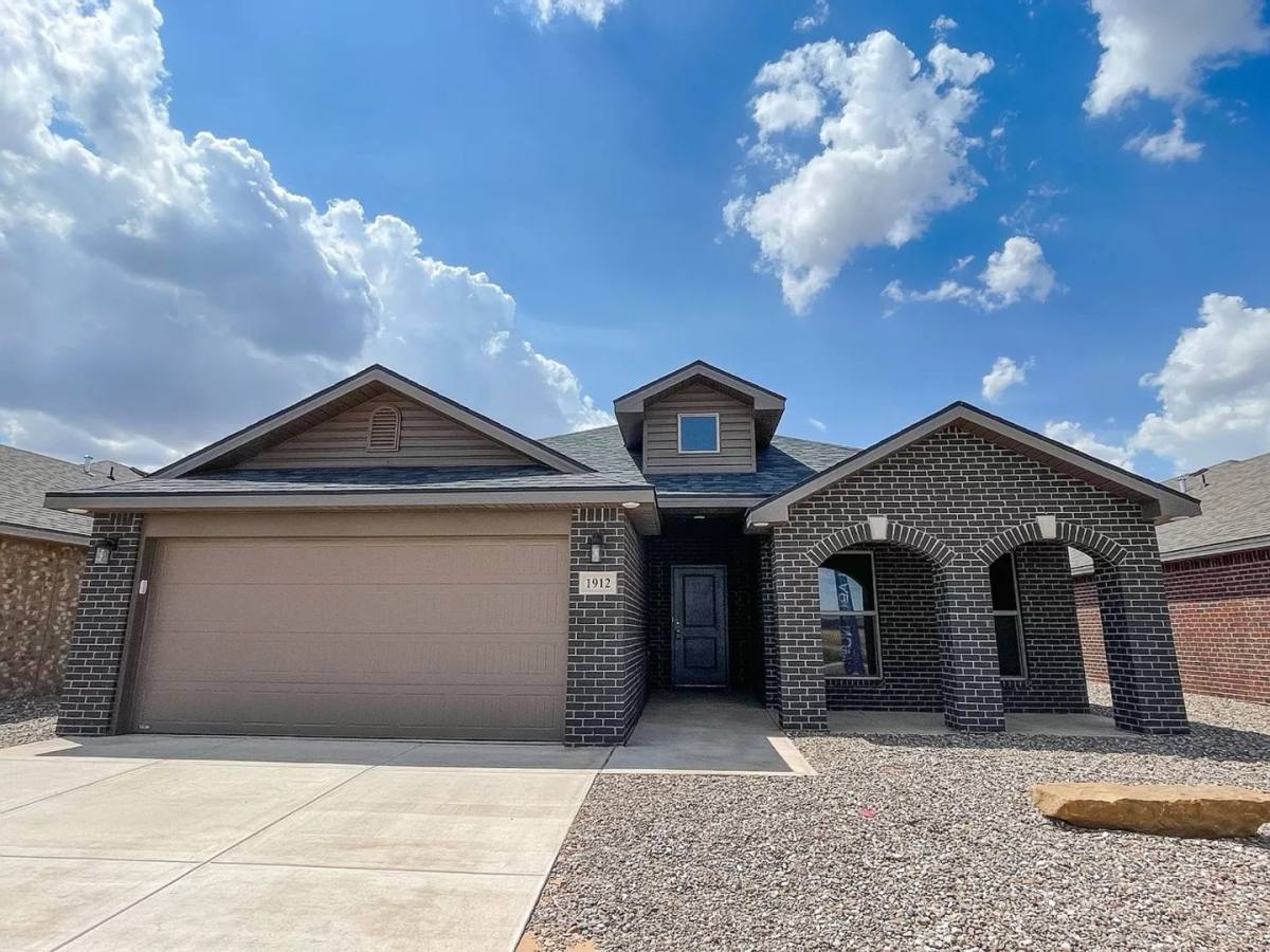 House for rent at 1912 S Cr, Midland, TX 79706
