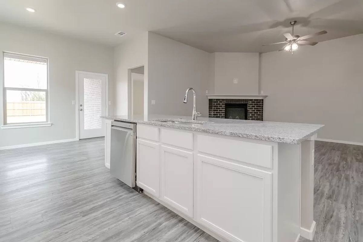 House for rent at 1912 S Cr, Midland, TX 79706
