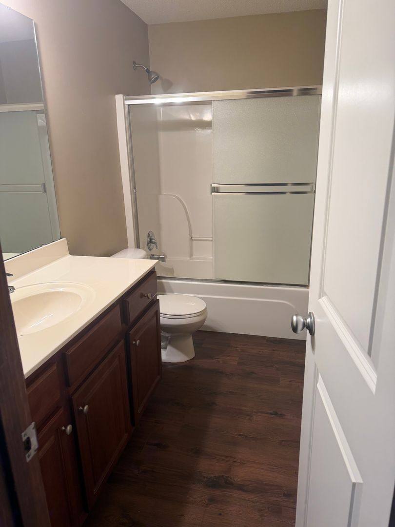 Townhouse for rent at 1120 NW Willow Dr, Grain Valley, MO 64029