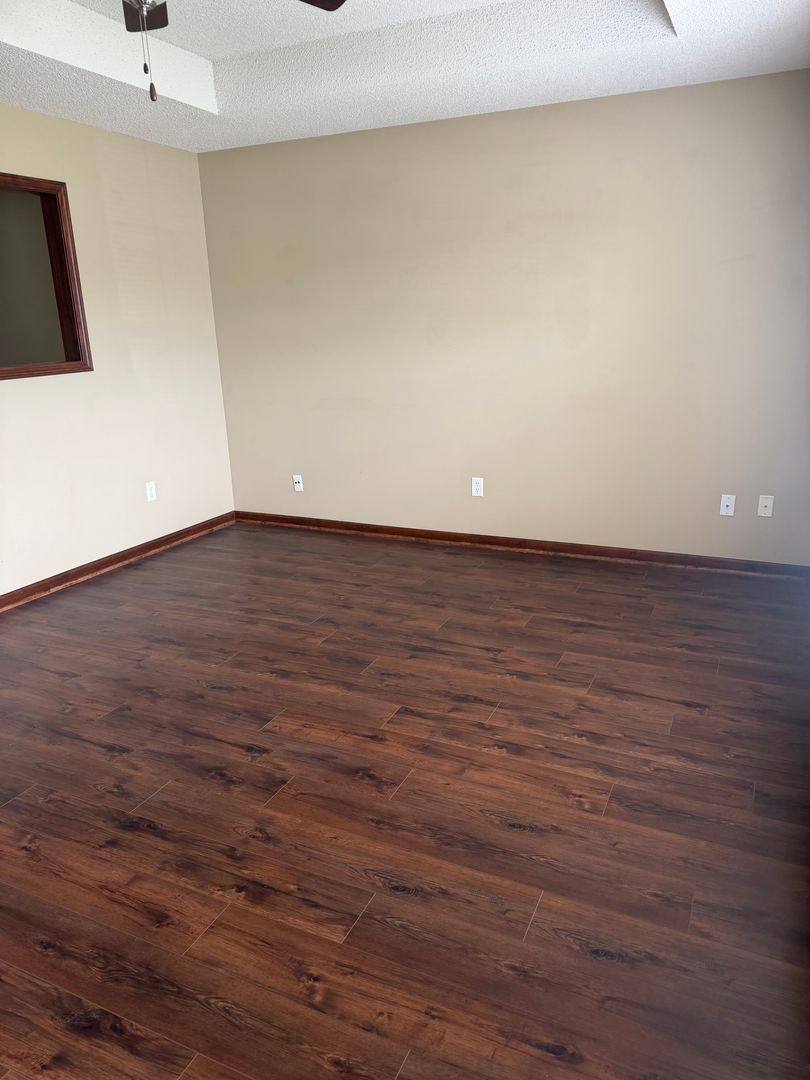 Townhouse for rent at 1120 NW Willow Dr, Grain Valley, MO 64029