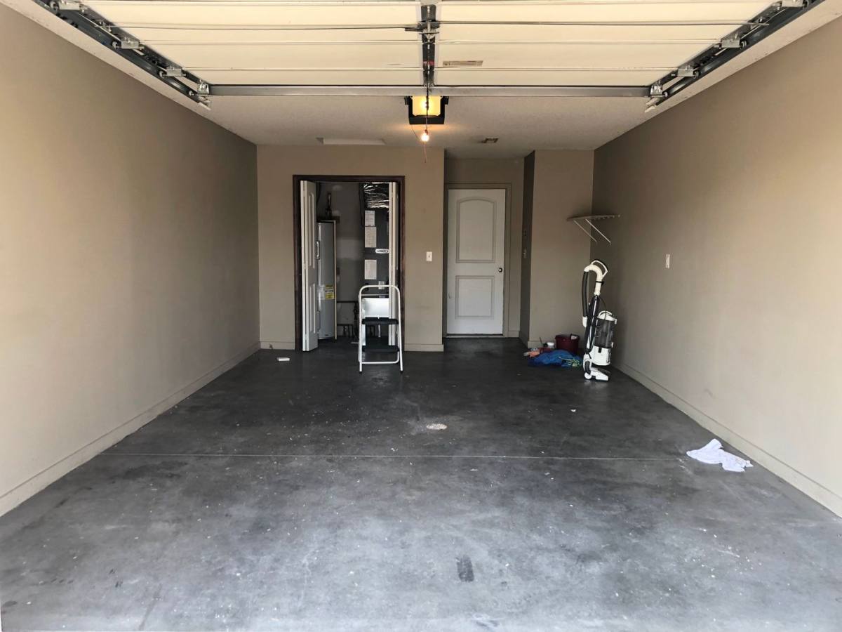 Townhouse for rent at 1120 NW Willow Dr, Grain Valley, MO 64029