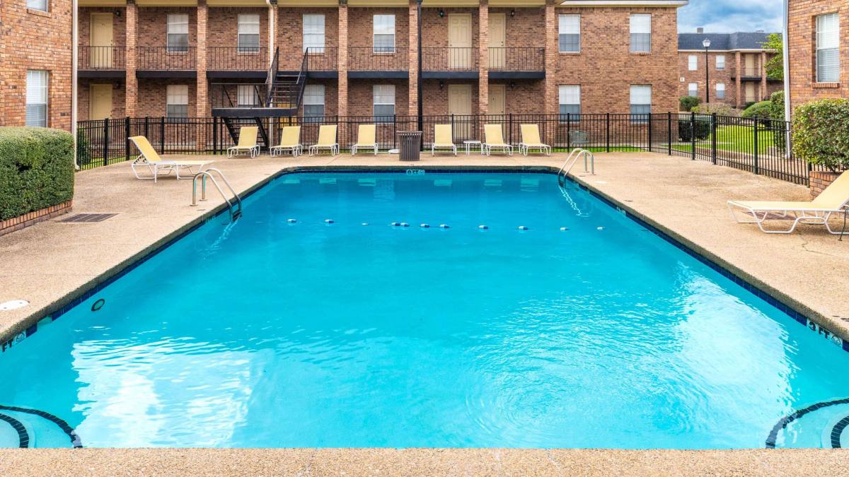 Apartment for rent at 113 N 33rd Ave #D13, Hattiesburg, MS 39401