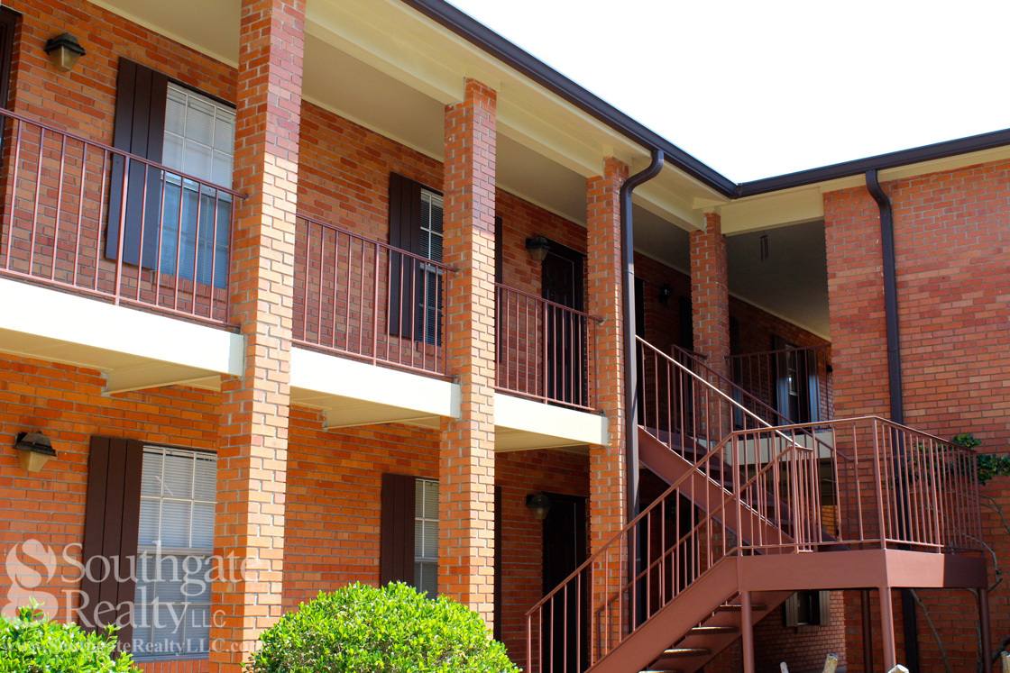 Apartment for rent at 115 N 32nd Ave, Hattiesburg, MS 39401