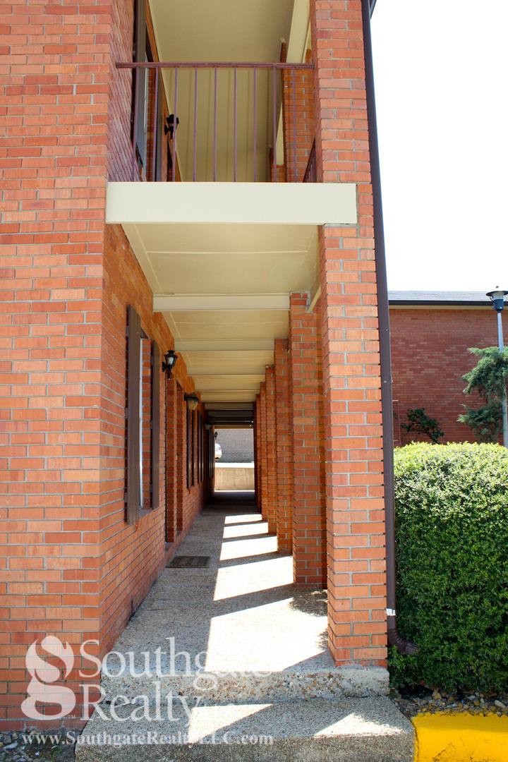 Apartment for rent at 115 N 32nd Ave, Hattiesburg, MS 39401