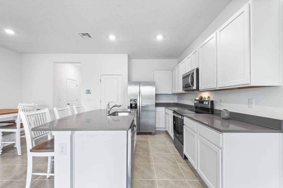 Townhouse for rent at 11236 Crescent Deer Dr, Land O Lakes, FL 34638