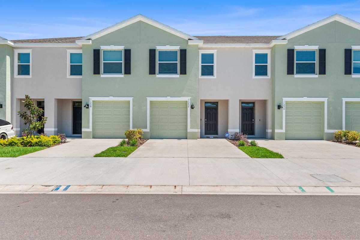 Townhouse for rent at 11236 Crescent Deer Dr, Land O Lakes, FL 34638