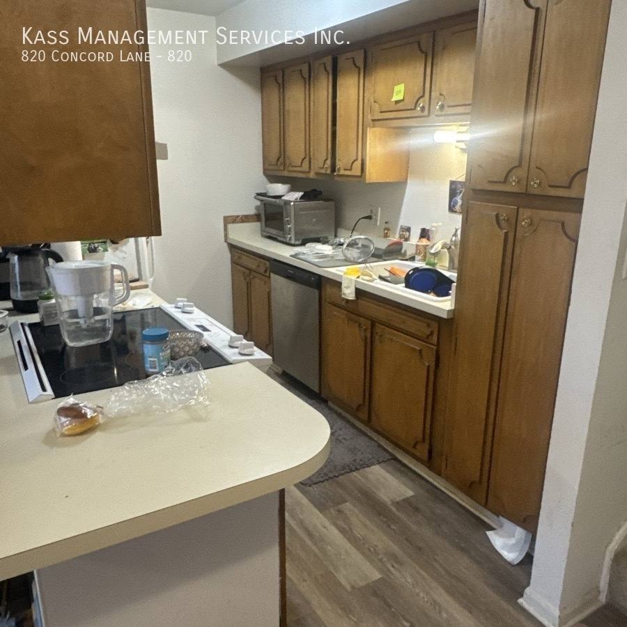 Townhouse for rent at 820 Concord Lane #820, Barrington, IL 60010