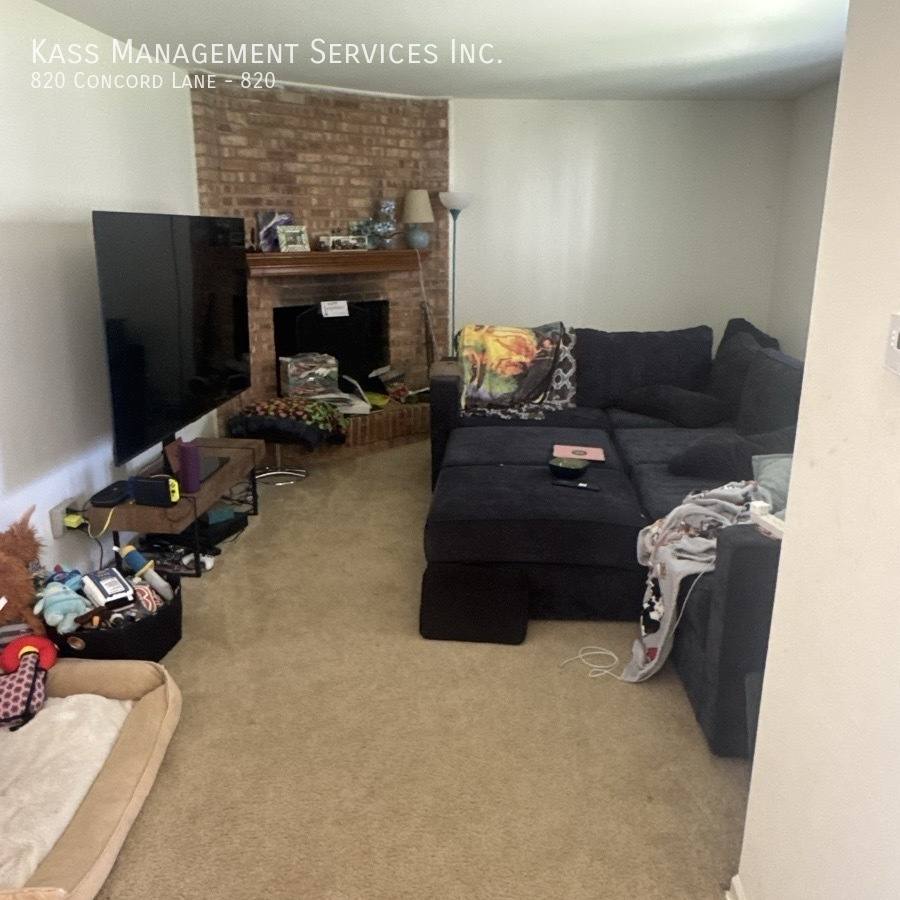 Townhouse for rent at 820 Concord Lane #820, Barrington, IL 60010