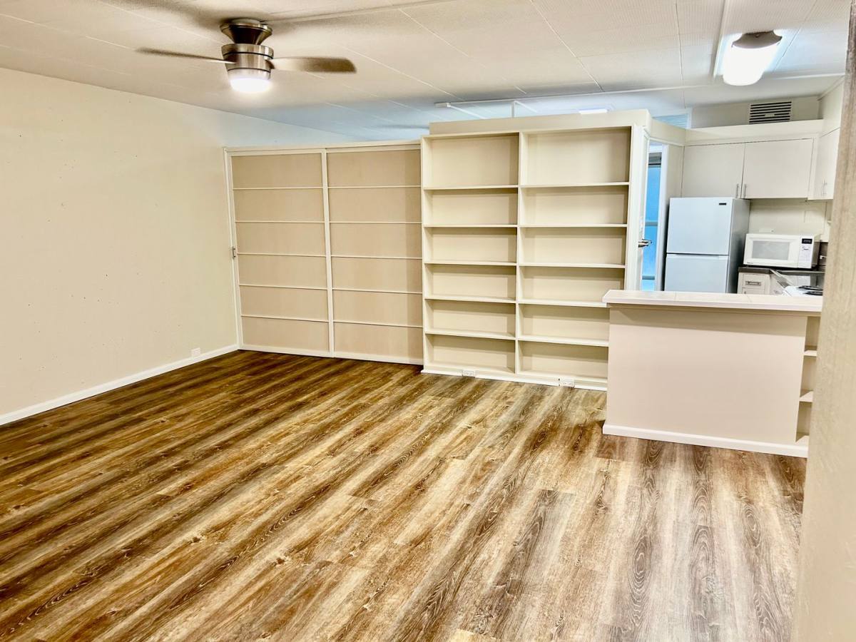 Apartment for rent at 2943 Kalakaua Ave, Honolulu, HI 96815