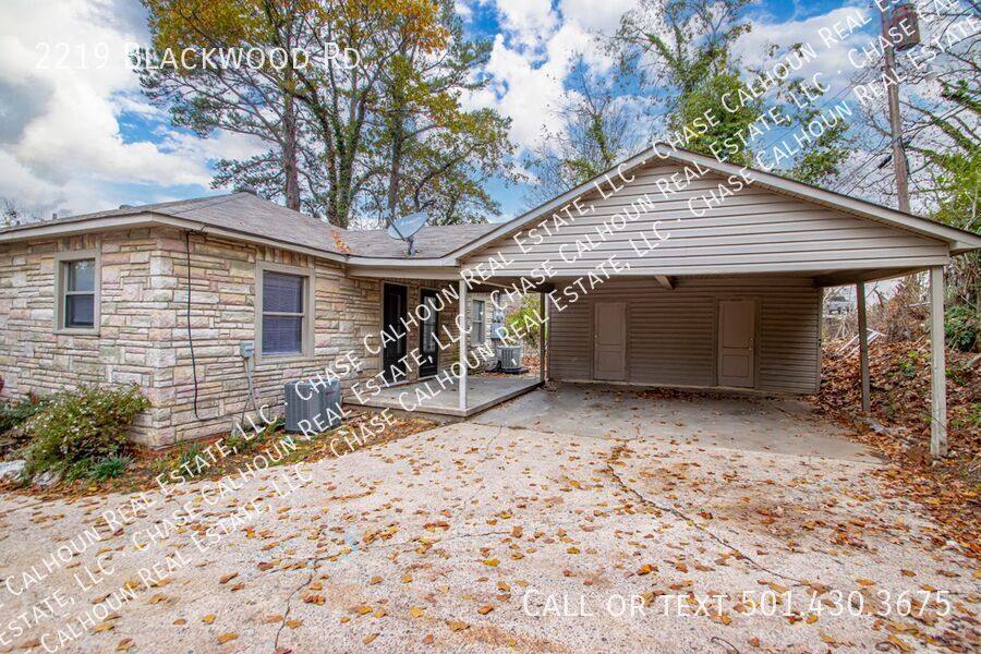 Apartment for rent at 2219 Blackwood Rd, Little Rock, AR 72207