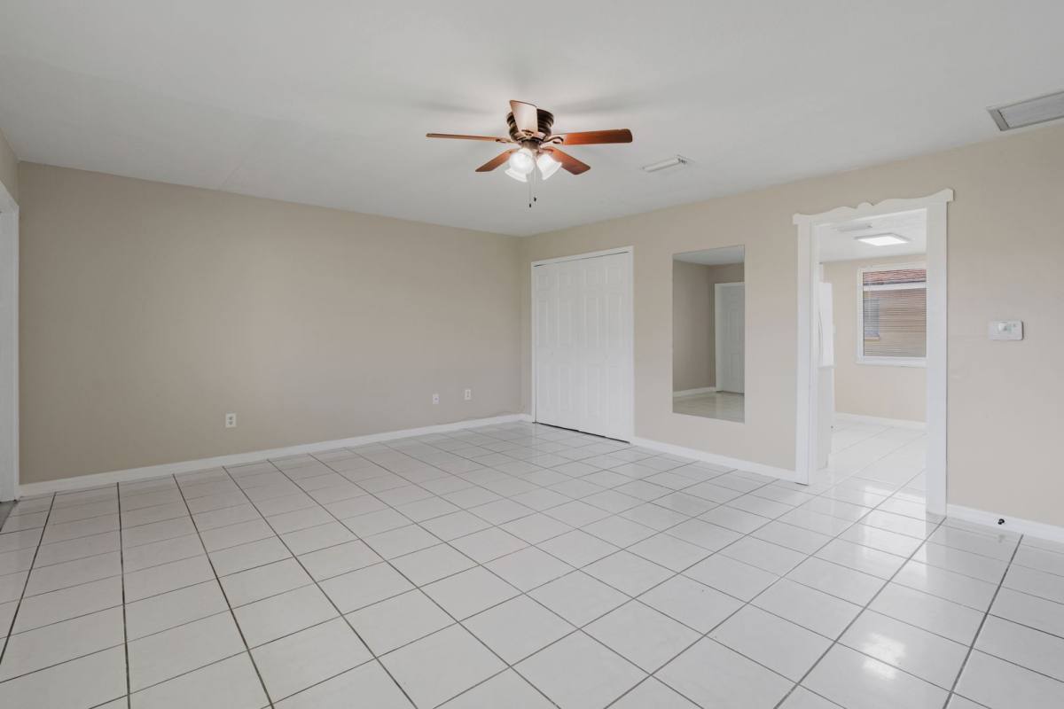 Apartment for rent at 2927 SE 15th Place, Cape Coral, FL 33904