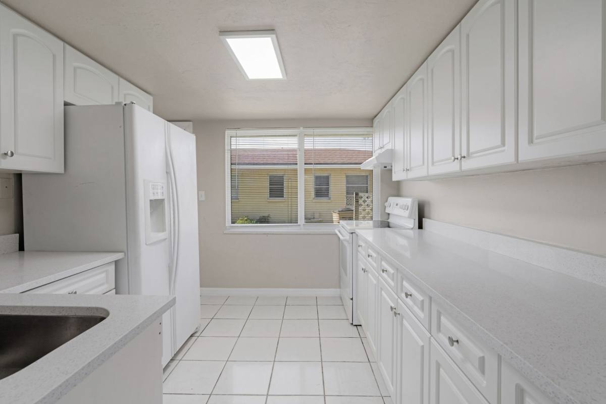 Apartment for rent at 2927 SE 15th Place, Cape Coral, FL 33904