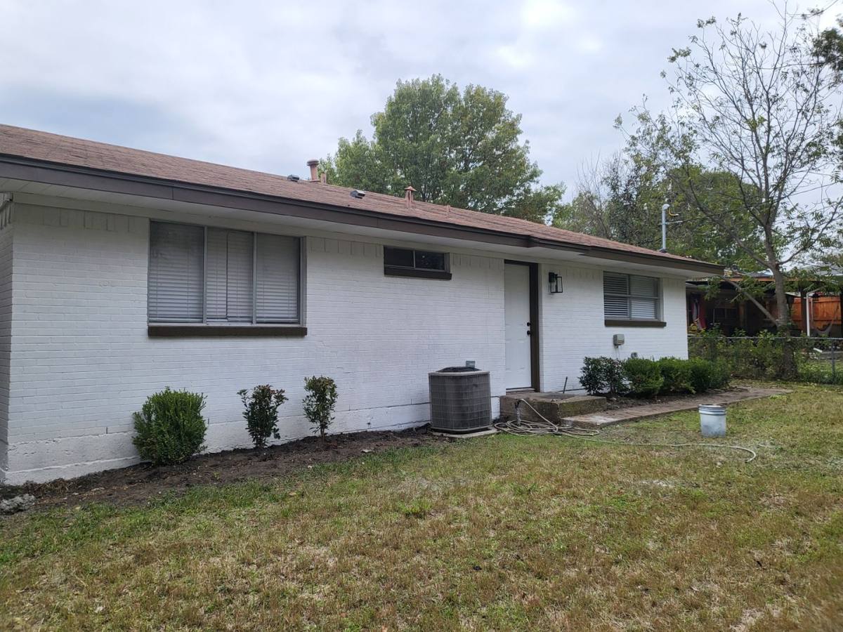 House for rent at 1213 Carroll Dr, Garland, TX 75041