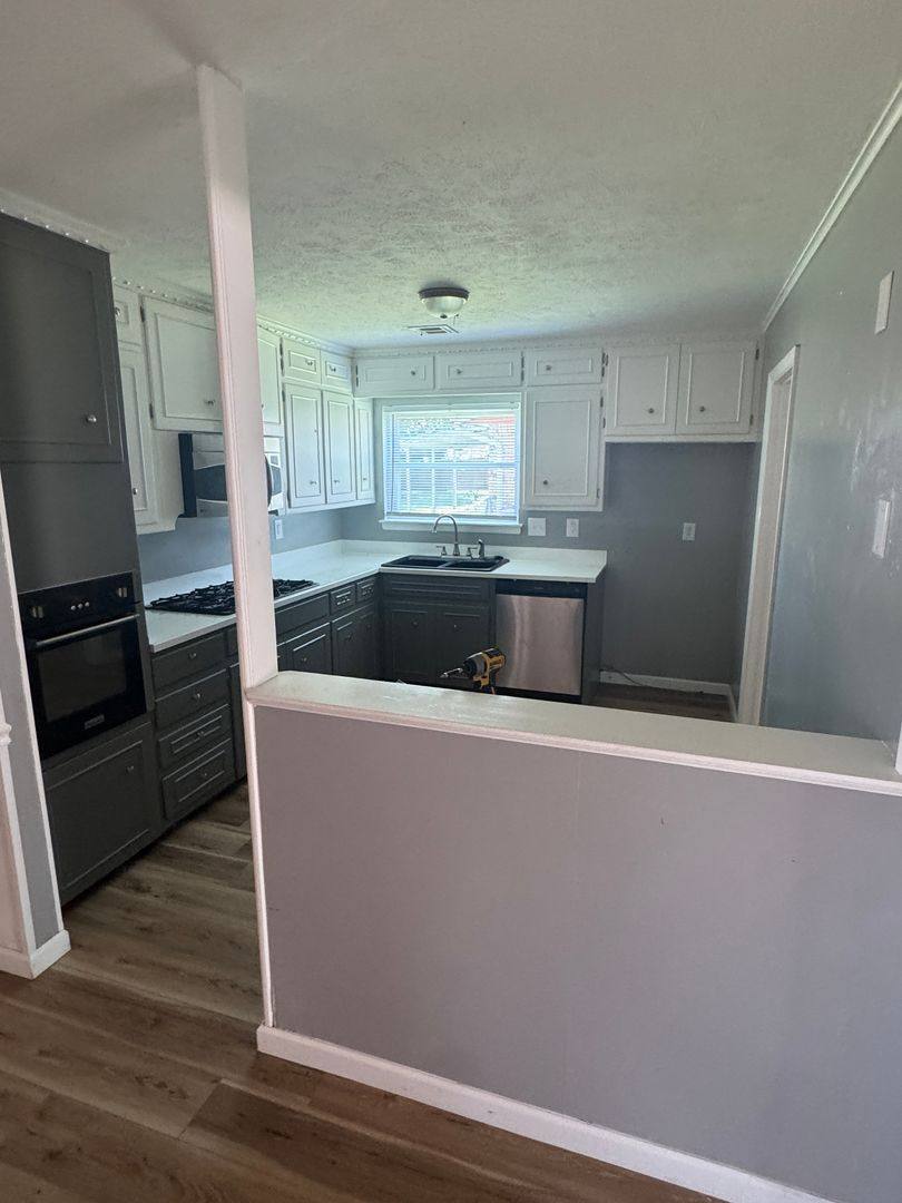 House for rent at 5610 Baylor Dr, Bartlesville, OK 74006